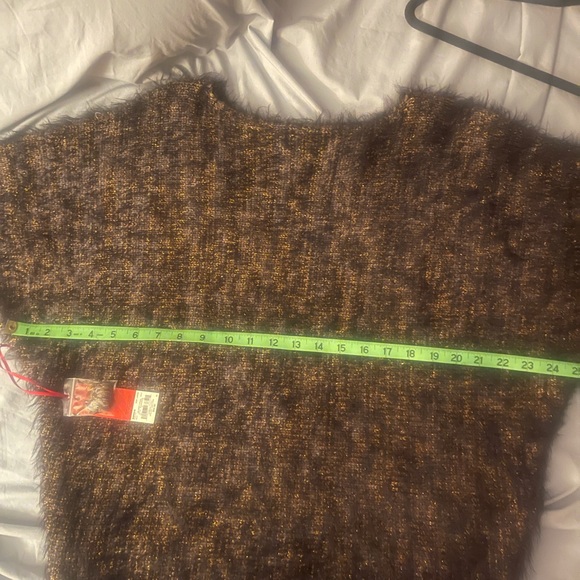 Jennifer Lopez CLEARANCE Eyelash Metallic Sweater - Picture 11 of 11